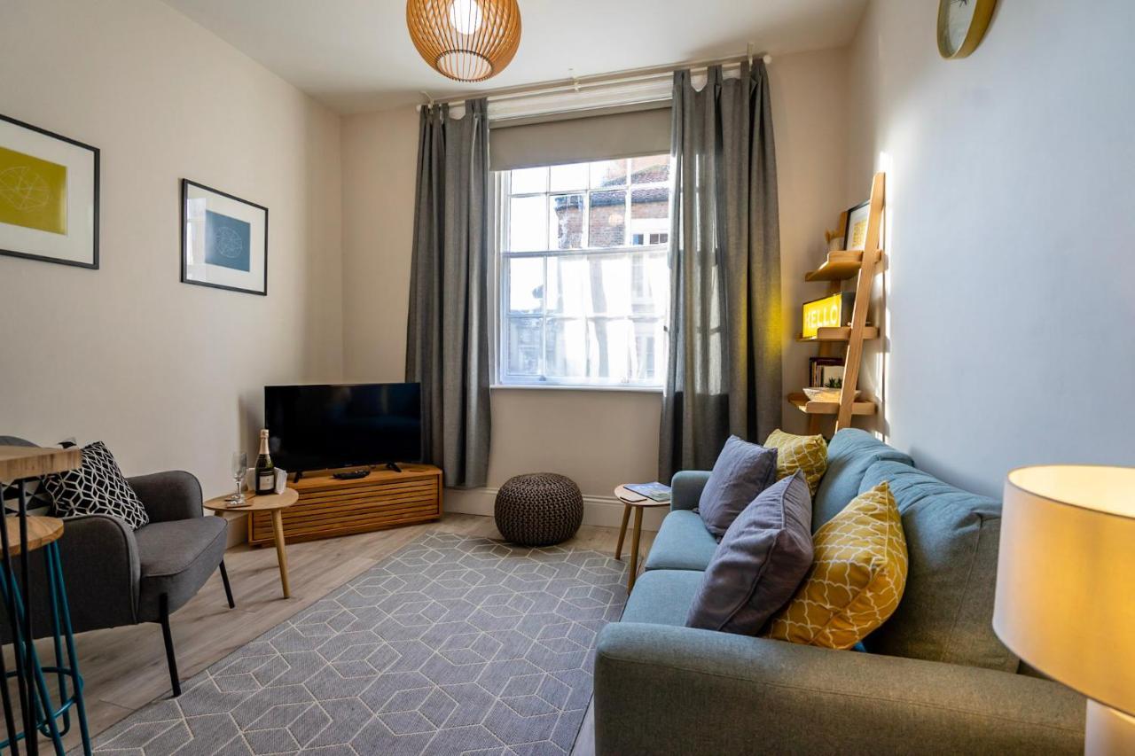 Heart Of The City Luxury Apartment York Exterior photo